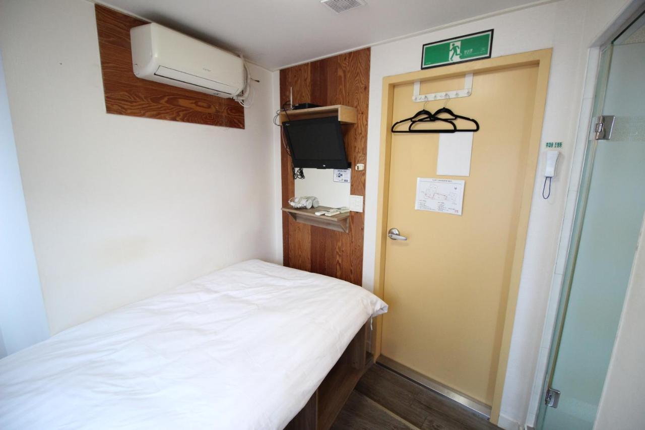 Hostel Kpop Seoul Exterior photo